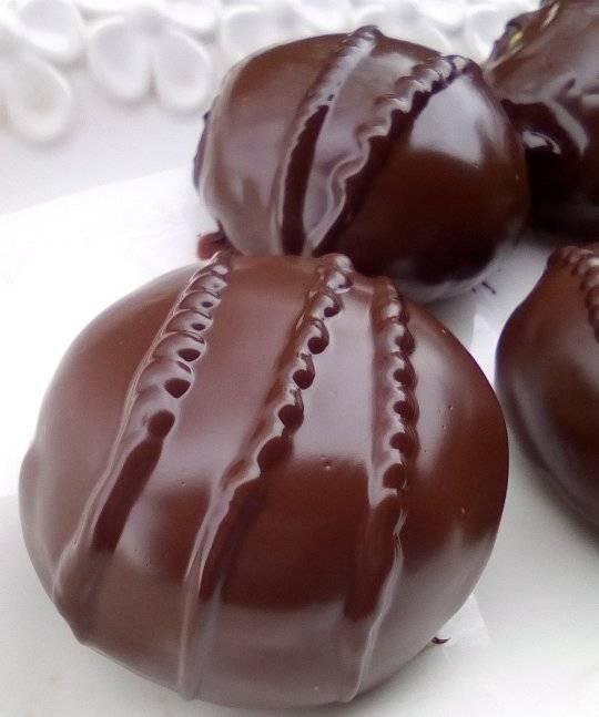 Μπισκότα ζαχαρούχου_ με επικάλυψη σοκολάτας_ και ακόμη 3 υλικά_