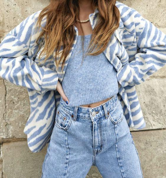 λευκό_overshirt_με_θαλασσί_σχέδια_