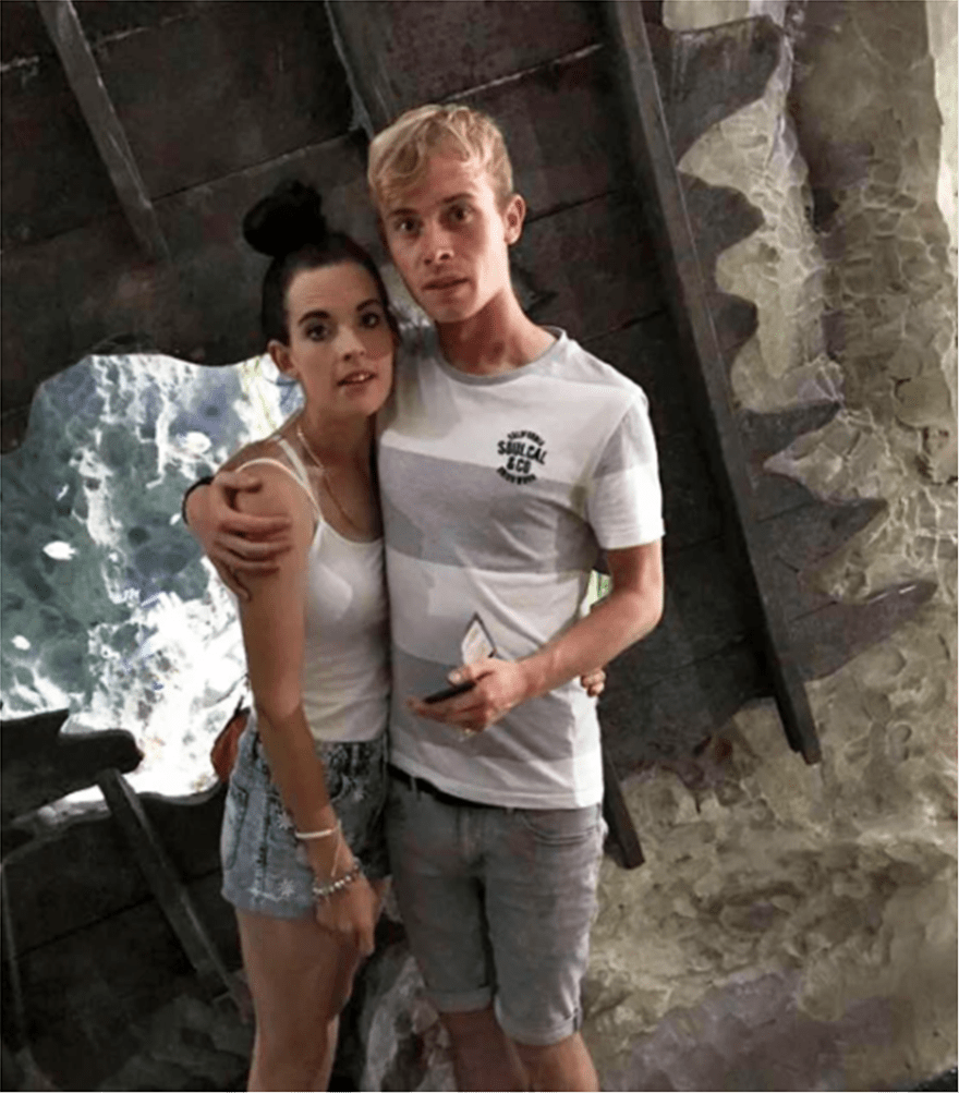 Η κόρη πήγε στο νοσοκομείο να γεννήσει και η μάνα της το έσκασε με τον πατέρα του μωρού