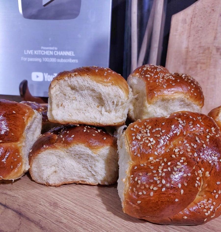 τσουρεκάκια_με_κεφίρ_