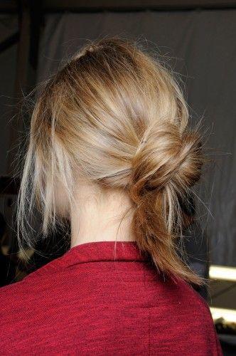 ατημέλητα χτενίσματα_με_κότσους_