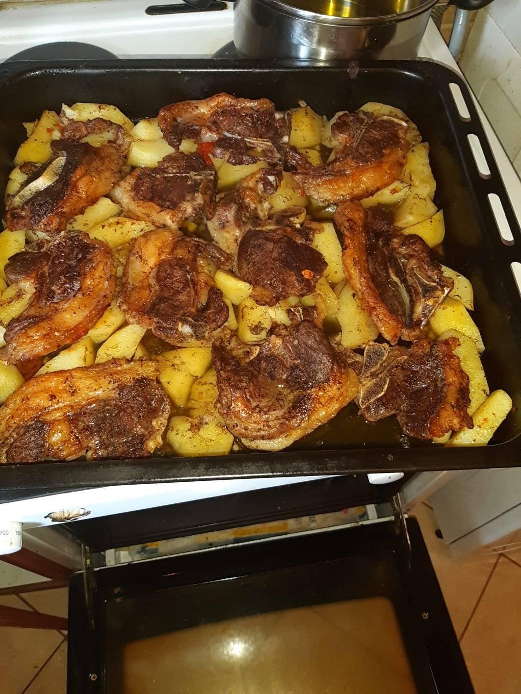 προβατίνα_με_πατάτες_στον_φούρνο_ προβατίνα_με_πατάτες_στον_φούρνο_