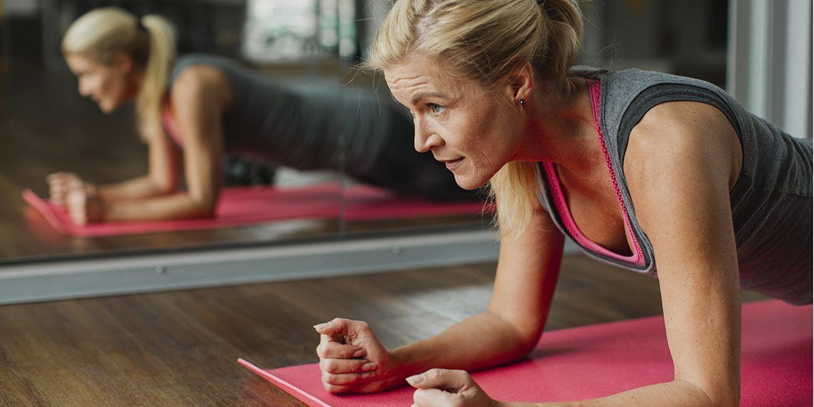 7 τρικ αντιγήρανσης για τις γυναίκες που πάτησαν τα 50 -Σε αυτά ορκίζονται οι ειδικοί