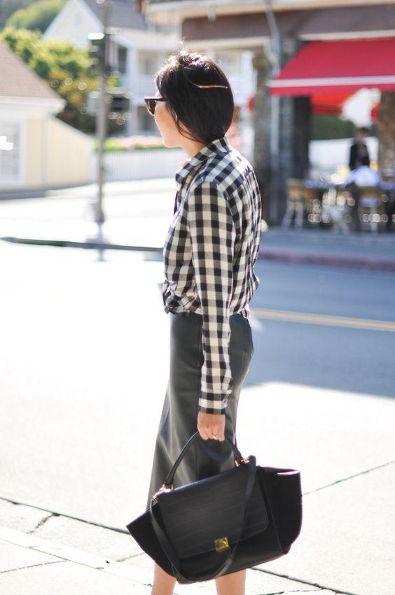 καρό_σκακιέρα_πουκάμισο_με_μαύρη_φούστα_