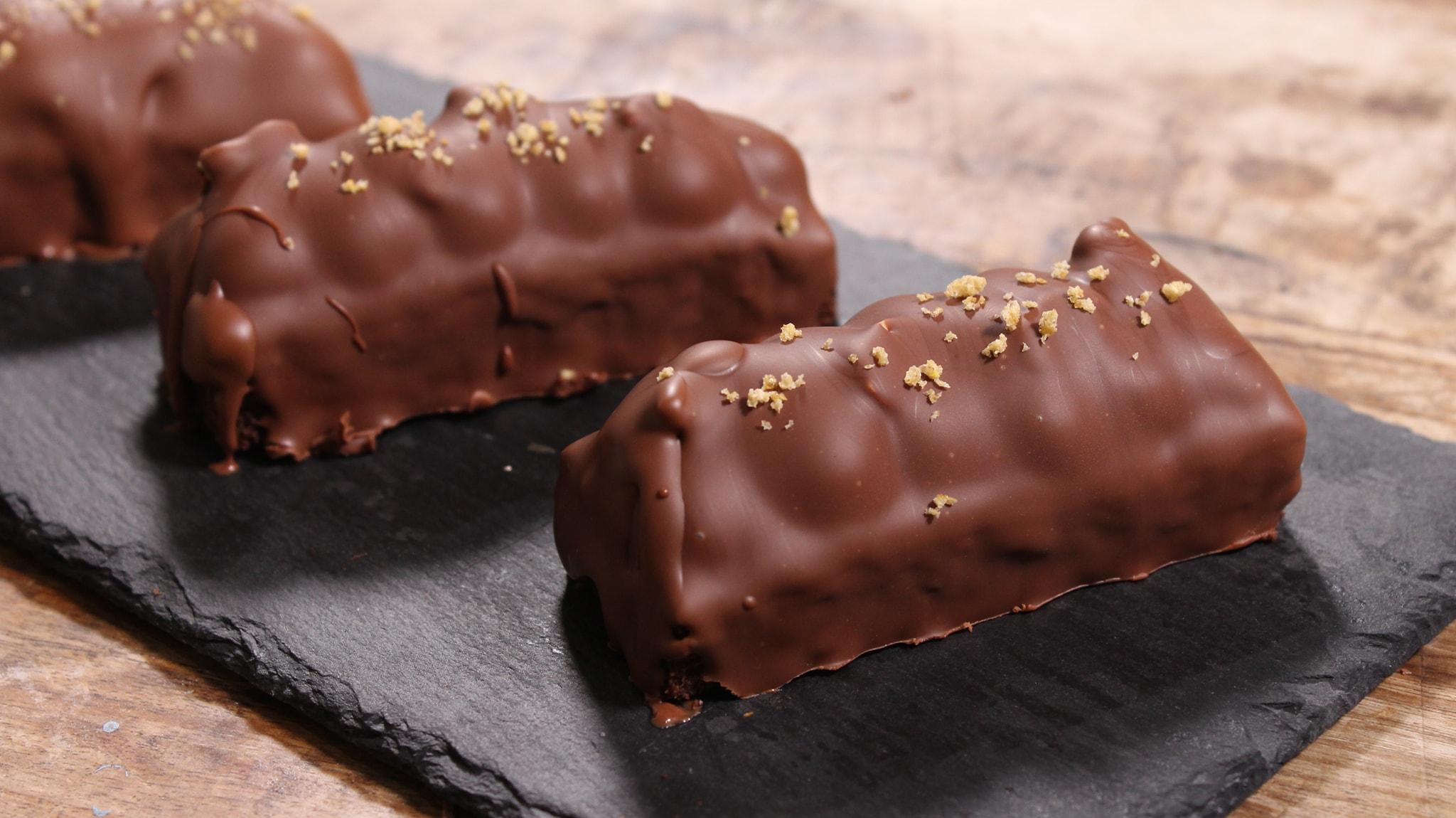 πάστα_ζαχαροπλαστέιου_με_καραμέλα_και_σοκολάτα_