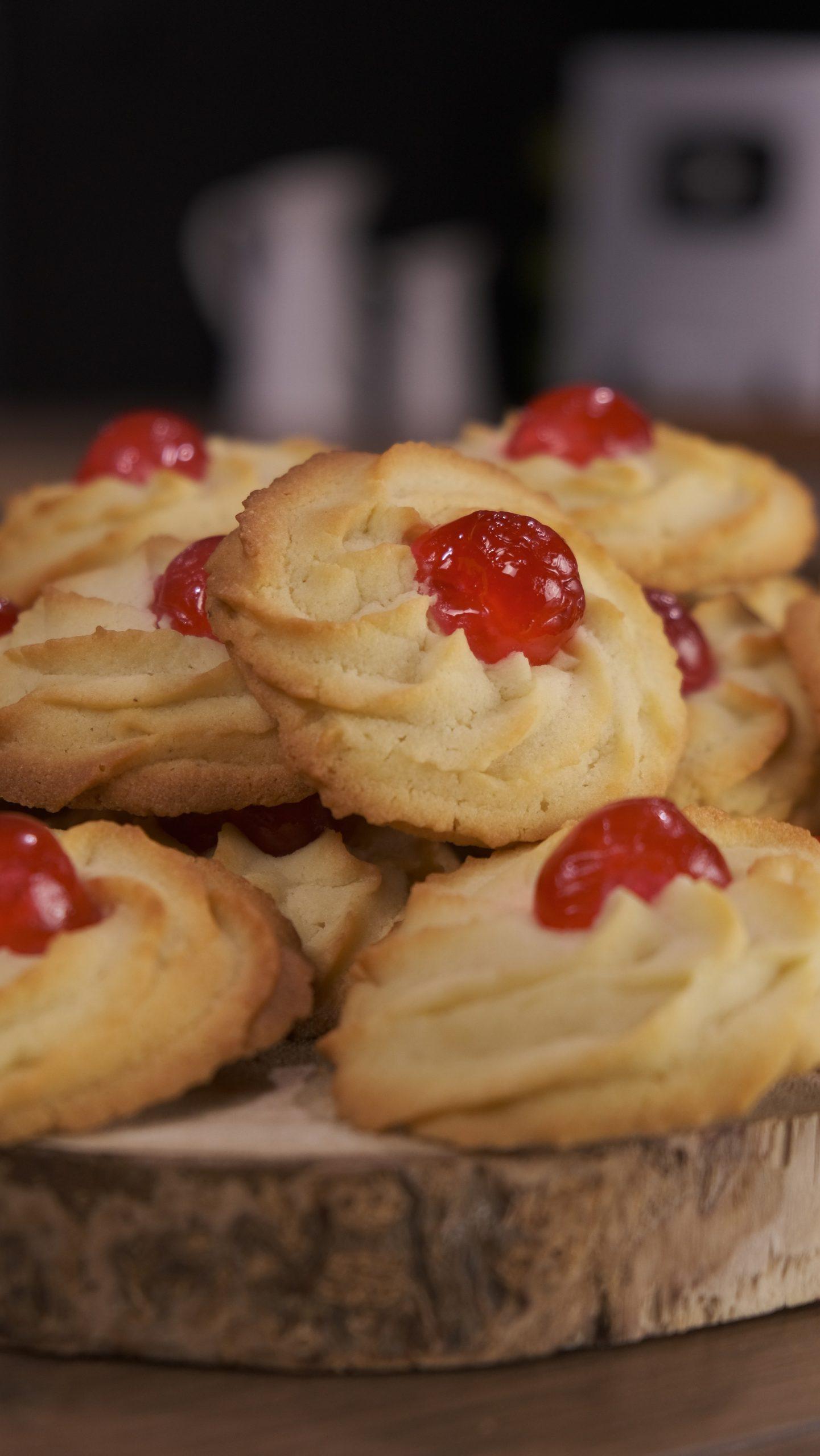 Συνταγή _για μπισκότα βουτύρου_ με κορνέ _