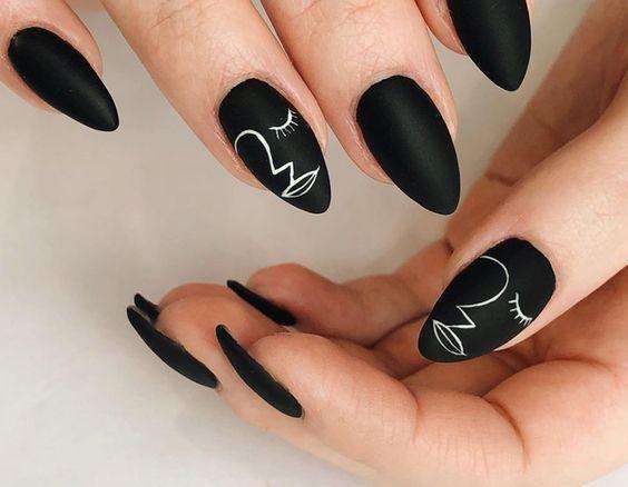 abstract nails_τάσεις_στα_νύχια_Άνοιξη_Καλοκαίρι_