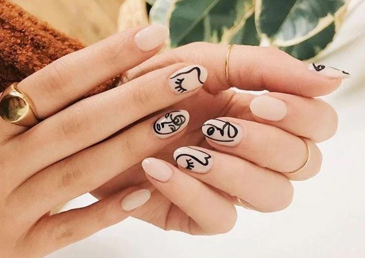 οβάλ_σχήμα_νύχια_τάσεις_στα_νύχια_Άνοιξη_Καλοκαίρι_