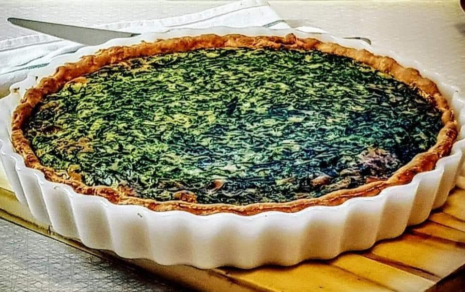 αλμυρή_τάρτα_ με σπανάκι και πιπεριές_