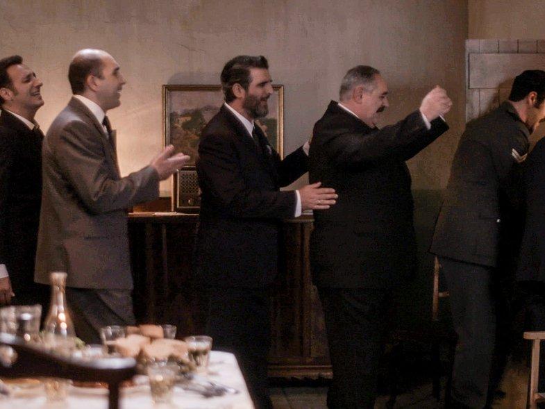 Άγριες Μέλισσες επόμενα επεισόδια -Β κύκλος: 124 , 125 , 126 , 127