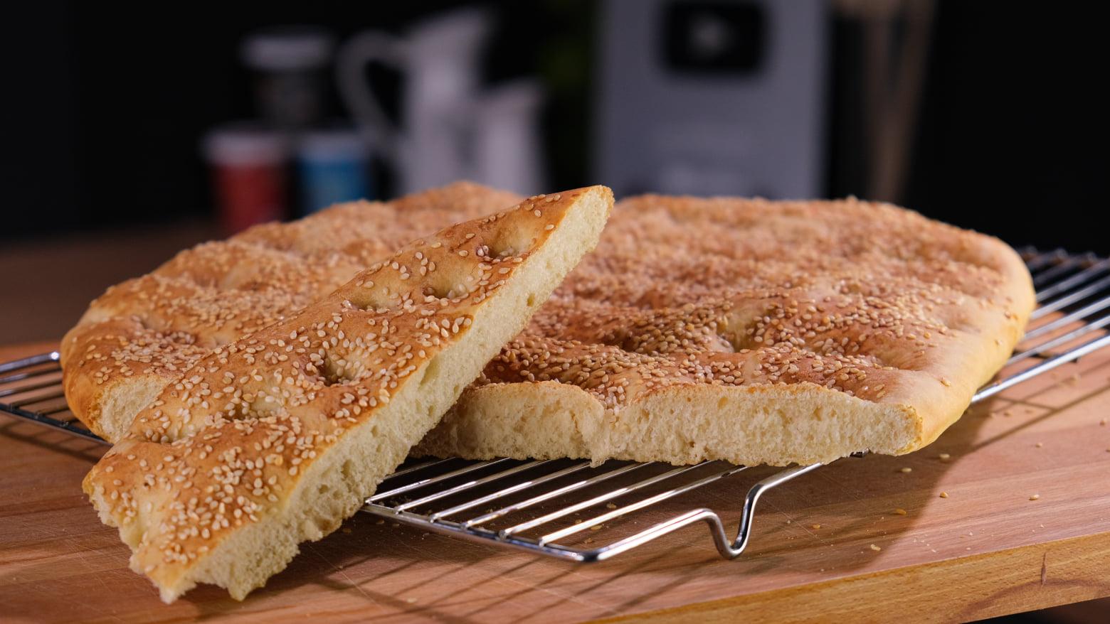 Συνταγή_ για παραδοσιακή_ λαγάνα_ όπως του φούρνου_ 