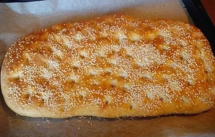 Κλασική_ λαγάνα_ με ταχίνι_