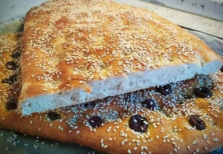 Κλασική_ λαγάνα_ με ταχίνι_Συνταγή_