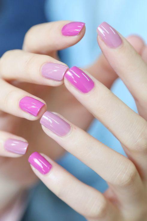 σκούρο_και_απαλό_ροζ_στα_νύχια_ Νύχια Απριλίου_ σκούρο_και_απαλό_ροζ_στα_νύχια_ Νύχια Απριλίου_