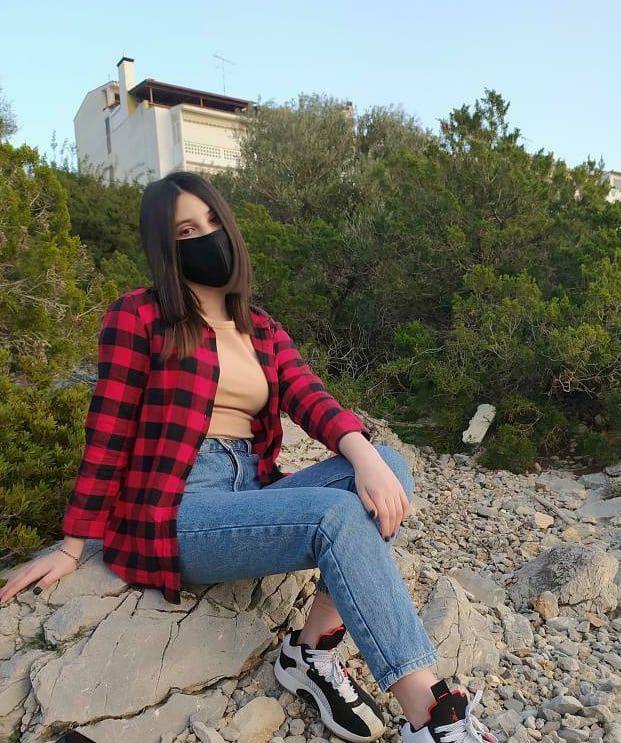 Πως είναι να μεγαλώνεις μια 12χρονη σε lockdown