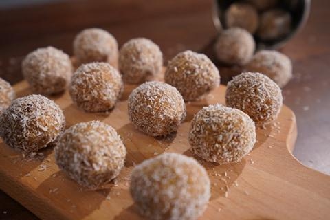 Νηστίσιμα_ τρουφάκια_ χωρίς _ζάχαρη_ Συνταγή_ Νηστίσιμα_ τρουφάκια_ χωρίς _ζάχαρη_ Συνταγή_