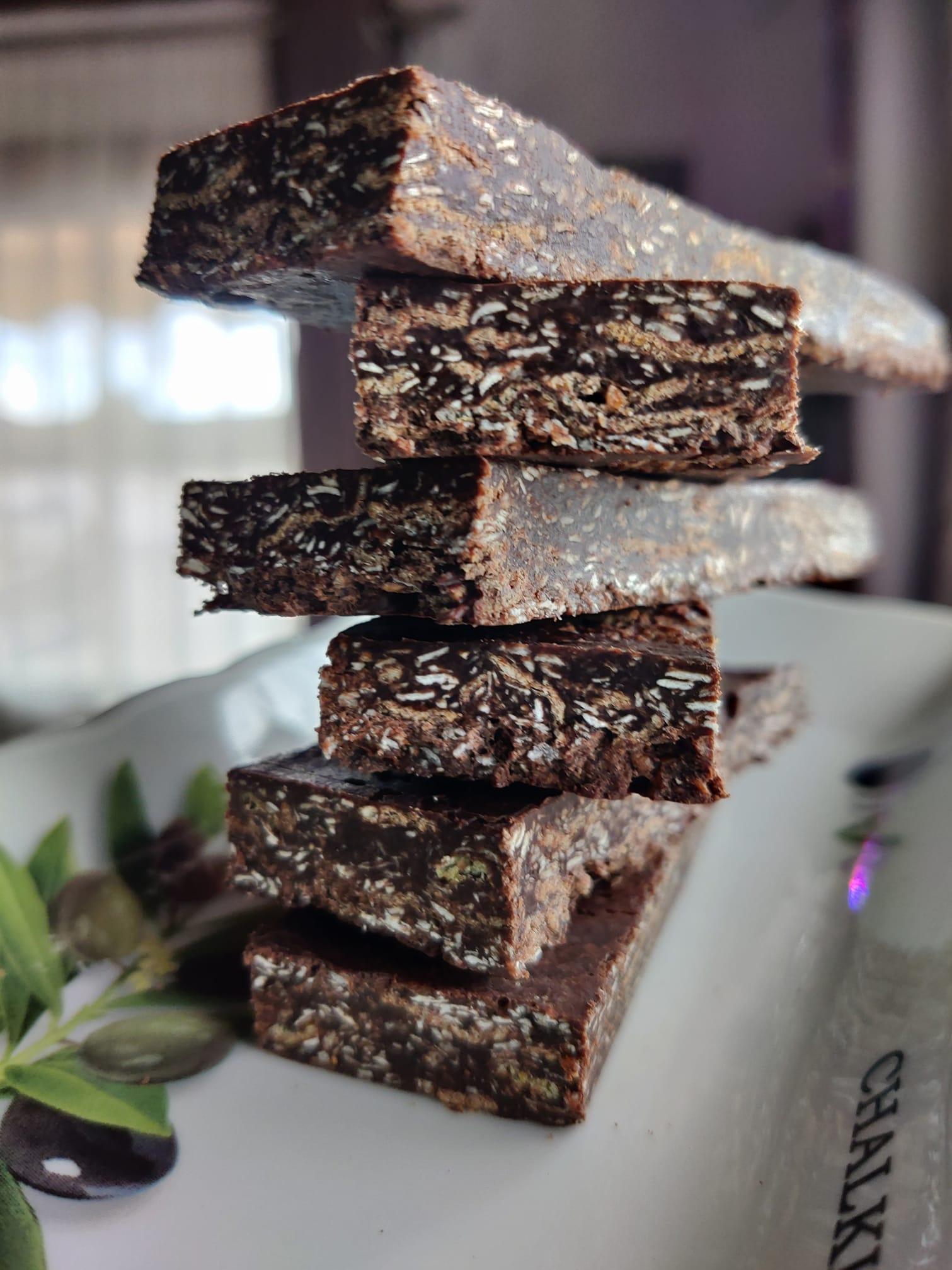 Συνταγή για_ Μπάρες_ δημητριακών _με σοκολάτα, _μέλι_ και ταχίνι_ 