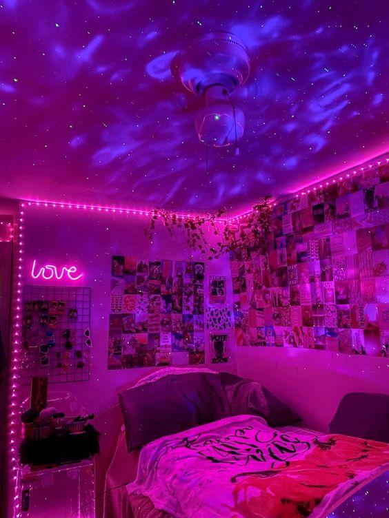 room decor aesthetic_με_φώτα_εσωτερικού_χώρου_και_φωτιστικά_σε_μοντέρνα_χρώματα_