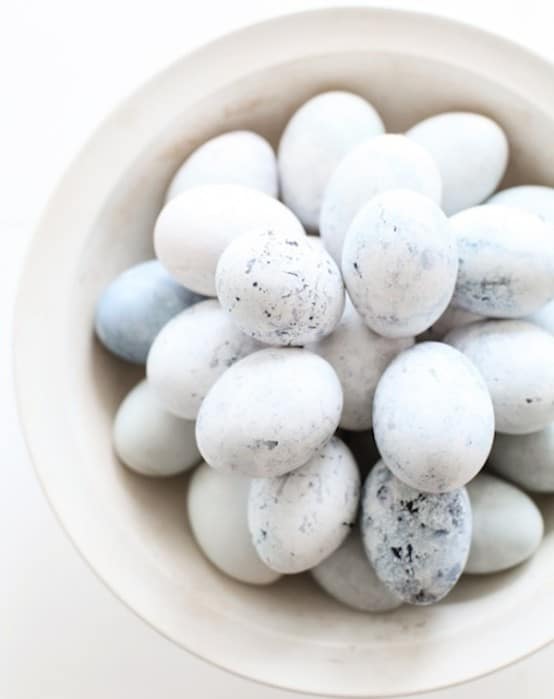  Πάσχα 2021_Σκανδιναβική_ πασχαλινή_ διακόσμηση_λευκά αυγά_