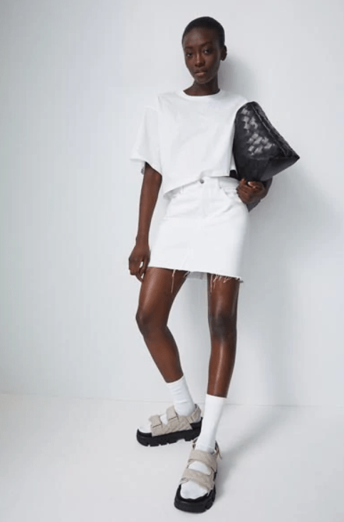 λευκή_μίνι_φούστα_