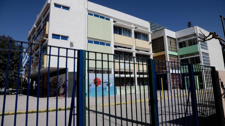 Σχολεία: Εισηγούνται οι ειδικοί για άνοιγμα των λυκείων στις 12 Απριλίου