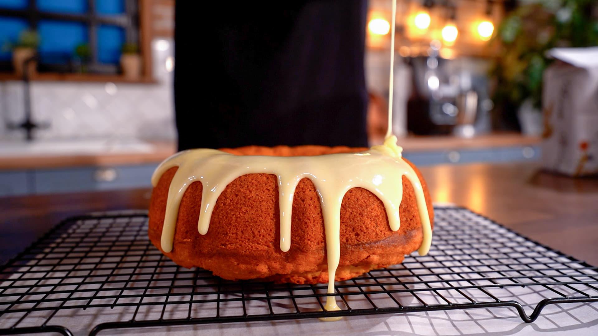 Αφράτο_ νηστίσιμο_ κέικ_ πορτοκαλιού_