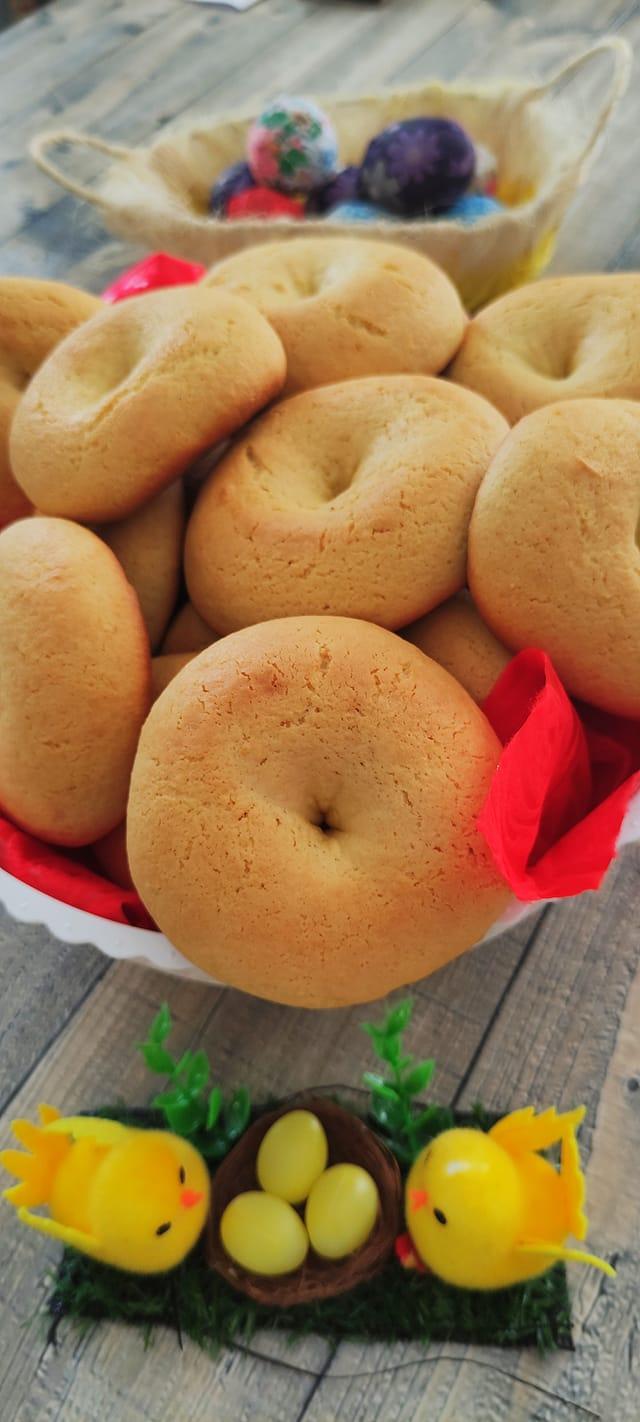 πασχαλινά κουλουράκια_χωρίς αμμωνία_από_την_Γκόλφω_ Συνταγή_ 