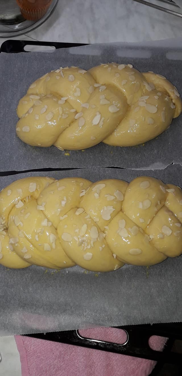 Συνταγή_για _ Τα_ πασχαλινά_ τσουρέκια _της_ μαμάς_