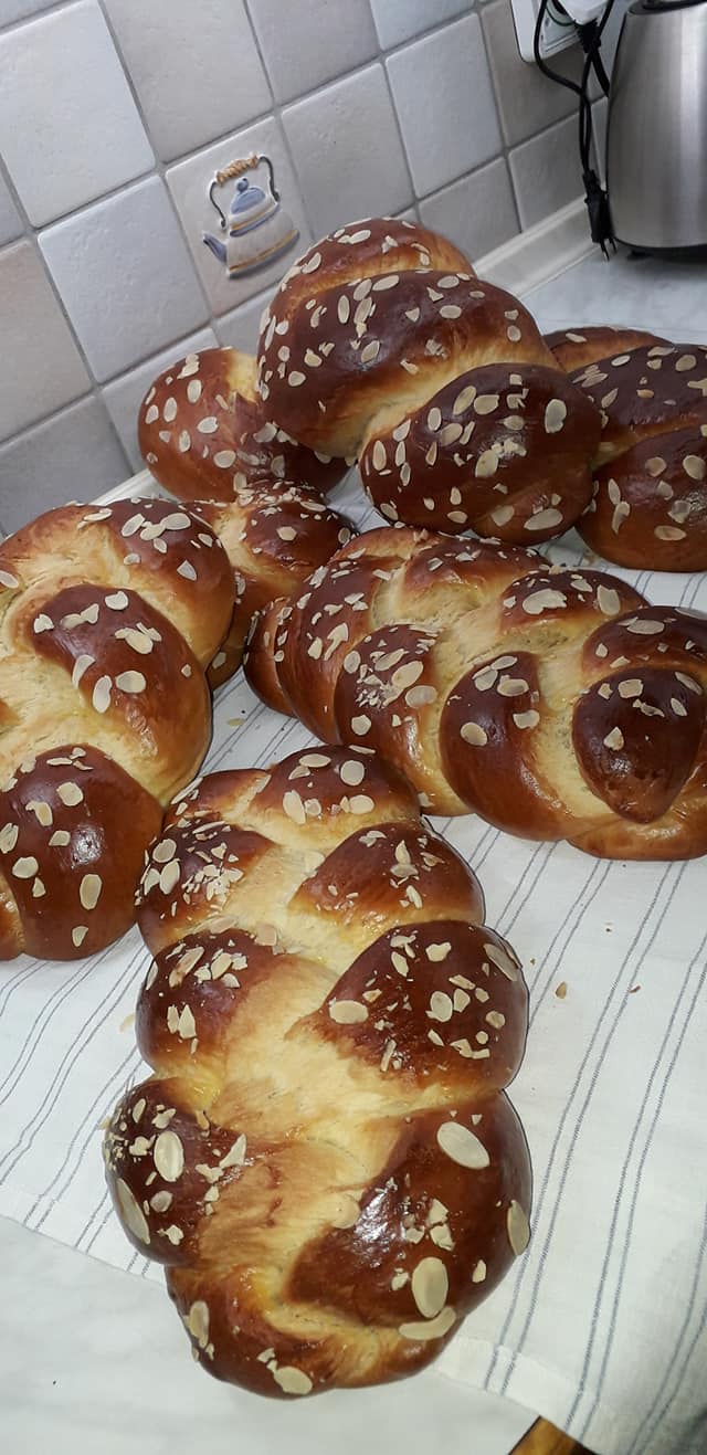  Τα_ πασχαλινά_ τσουρέκια _της_ μαμάς_