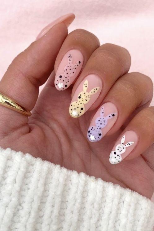 Πουά_πασχαλινά νύχια_με_λαγουδάκια_