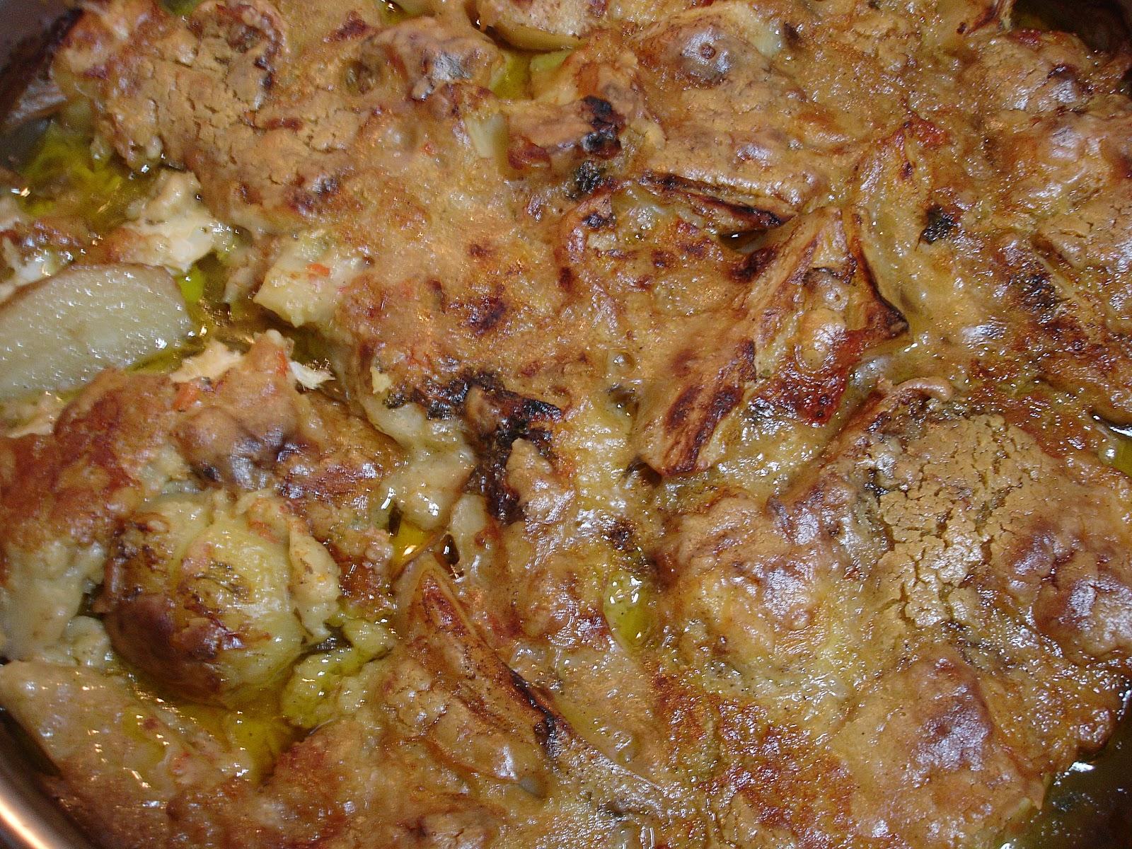 μπακαλιάρος_σκορδοστούμπι_με_πατάτες_στον_φούρνο_ μπακαλιάρος_σκορδοστούμπι_με_πατάτες_στον_φούρνο_