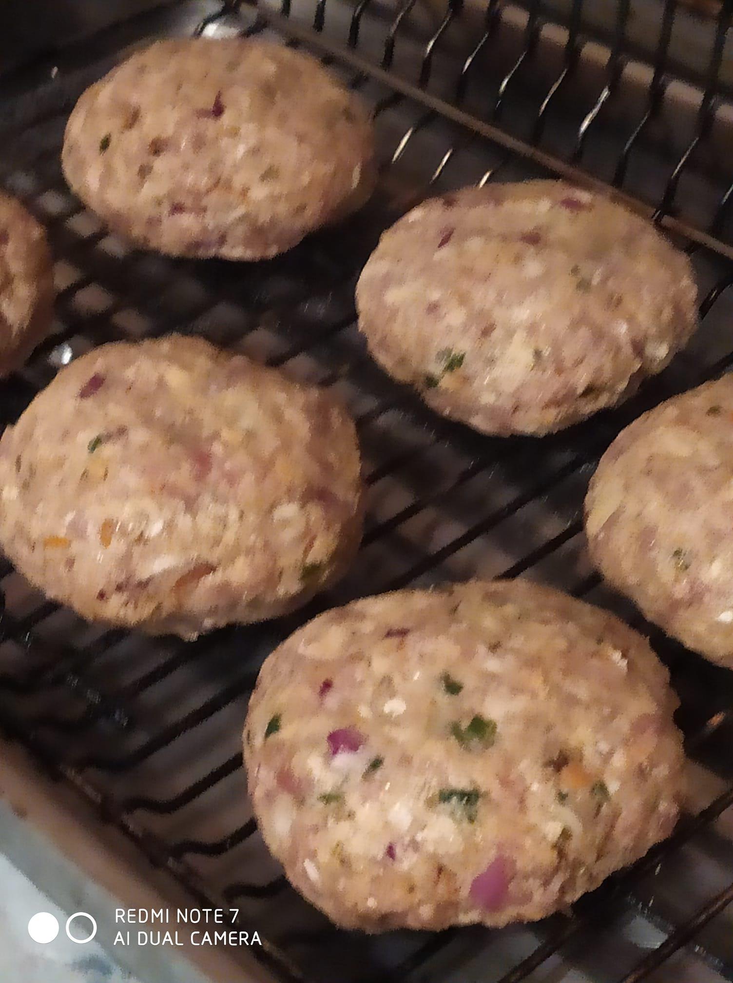 Μπιφτέκια _σχάρας _γεμιστά_ με_ φέτα_ Συνταγή_ Μπιφτέκια _σχάρας _γεμιστά_ με_ φέτα_ Συνταγή_