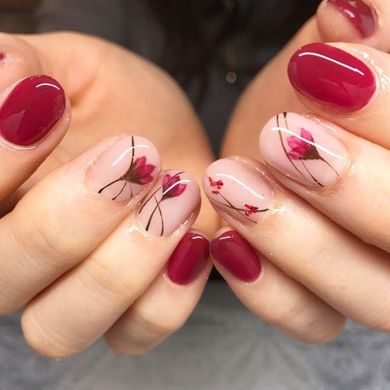 κόκκινα_νύχια_με_παπαρούνες_