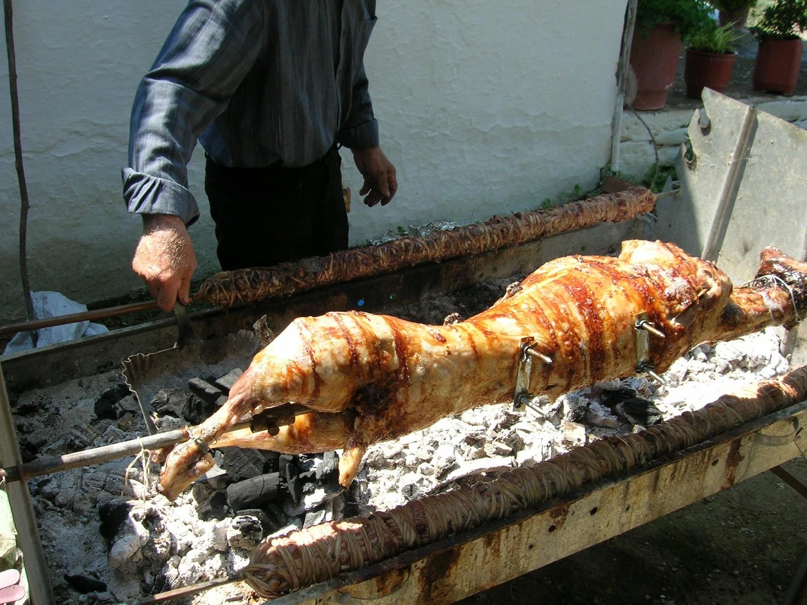 Θα κλάψετε: Οι συγγενείς στο Πασχαλινό τραπέζι