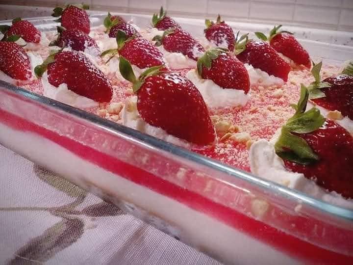 γλυκό_ψυγείου_με_ζελέ_σε_πυρέξ_