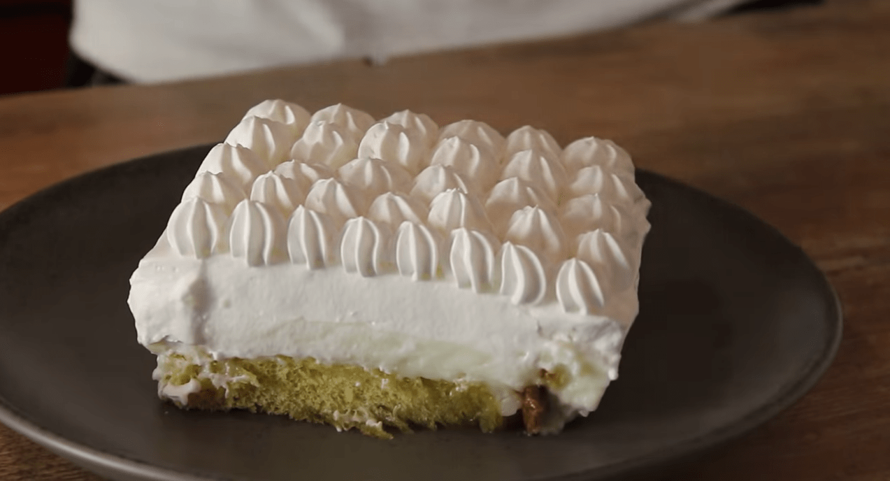 Γλυκό_ ψυγείου _με_ τσουρέκι_ 