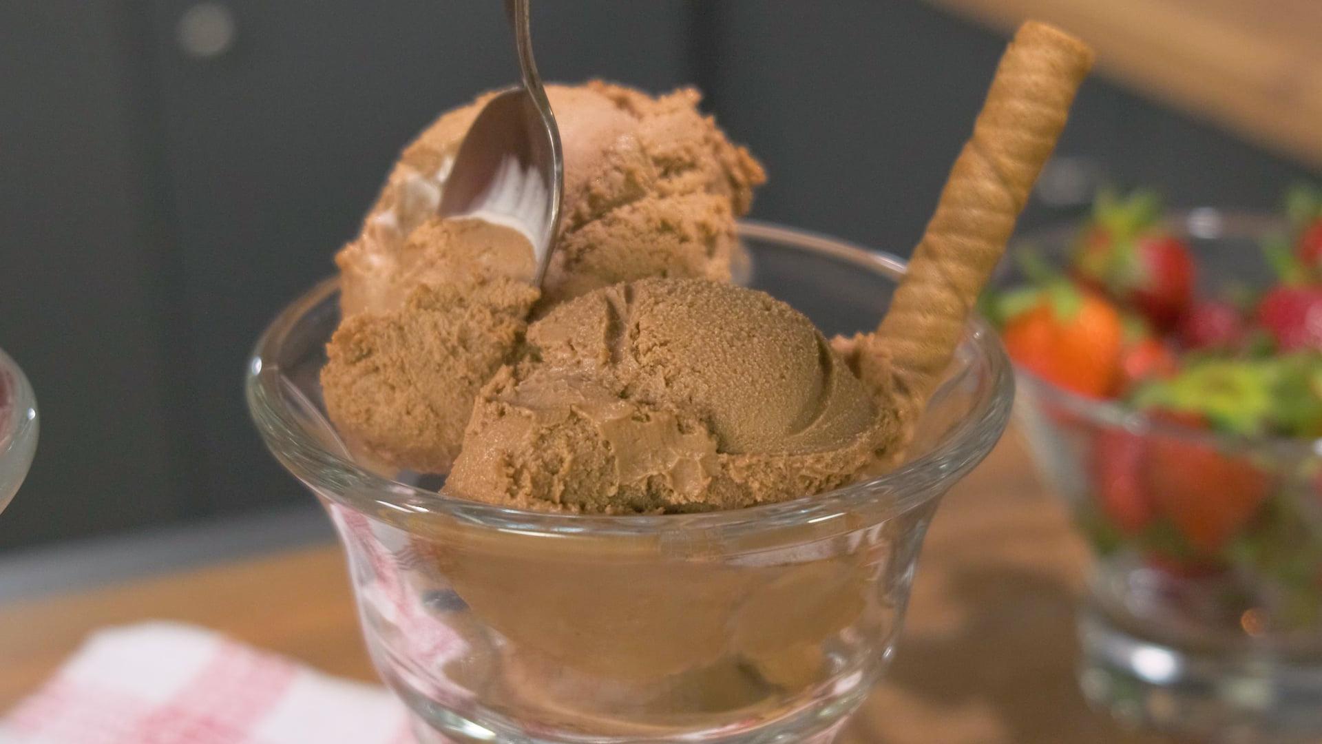 Παγωτό_ χωρίς_ ζάχαρη_ με_μόνο_ 2 _υλικά_ Παγωτό_ χωρίς_ ζάχαρη_ με_μόνο_ 2 _υλικά_