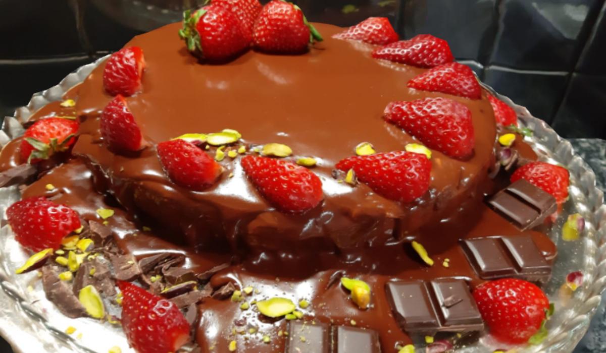 Τούρτα_με τσουρέκι_