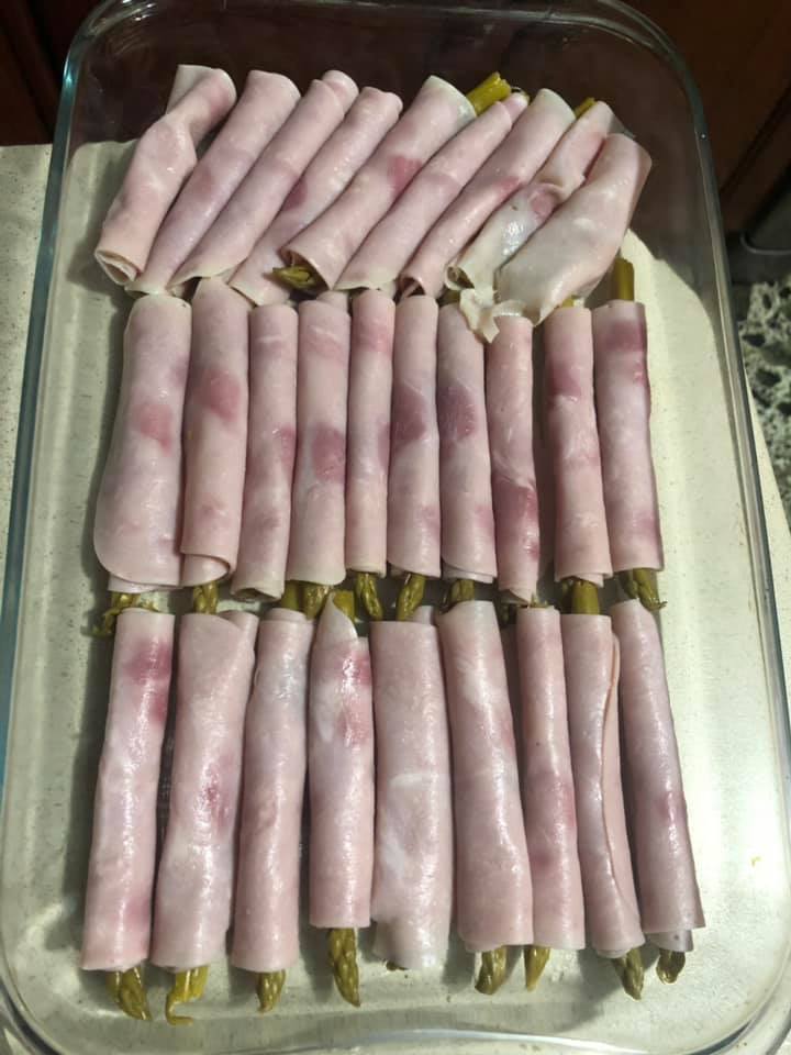 Σουφλέ_ με_ σπαράγγια_ και _μανιτάρια_ Σουφλέ_ με_ σπαράγγια_ και _μανιτάρια_