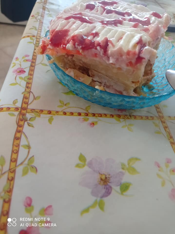 Γλυκό_ψυγείου_ με_ βάση_ από_ κουλούρια_