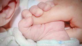 Η συγκλονιστική μαρτυρία της 34χρονης που γέννησε ενώ ήταν διασωληνωμένη με κορωνοϊό στο «Αττικόν»