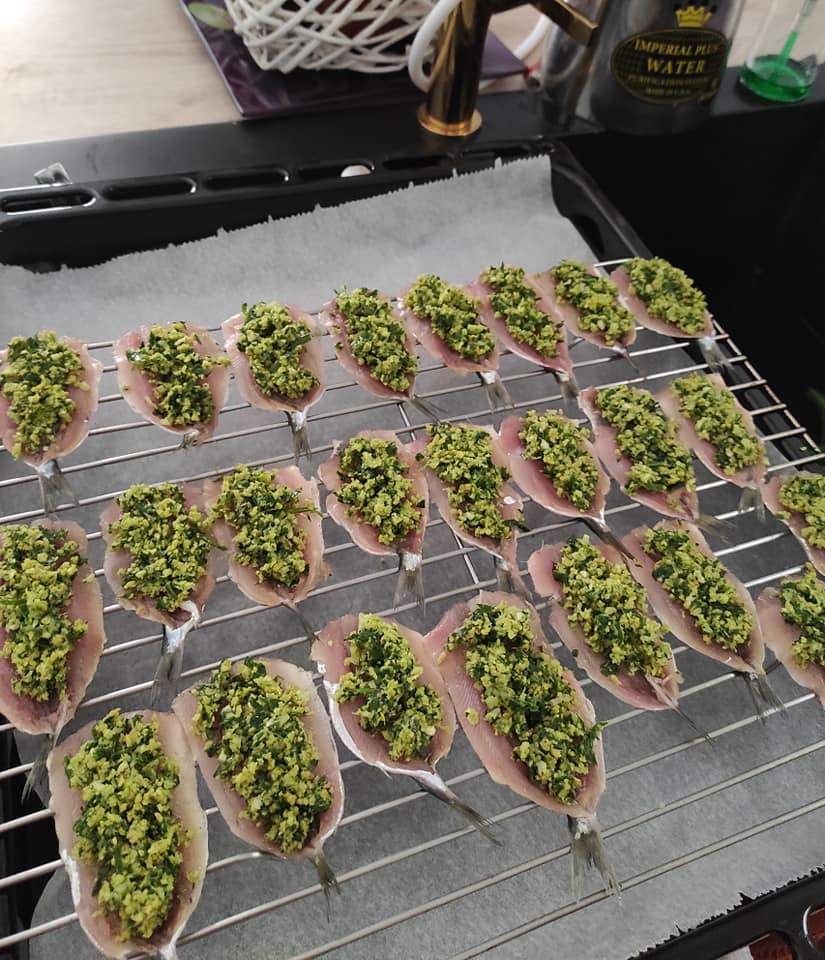 Σαρδέλα_ γεμιστή_ με_μυρωδικά_