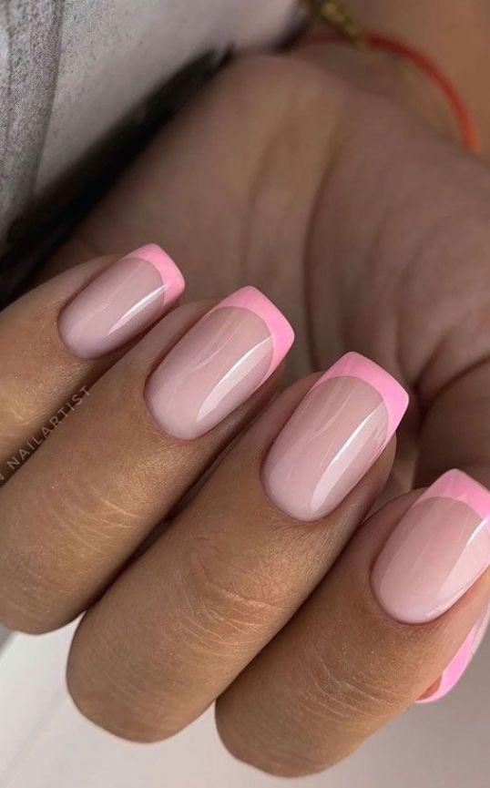 παραλλαγή_γαλλικού_μανικιούρ_σε_ροζ_χρώμα_