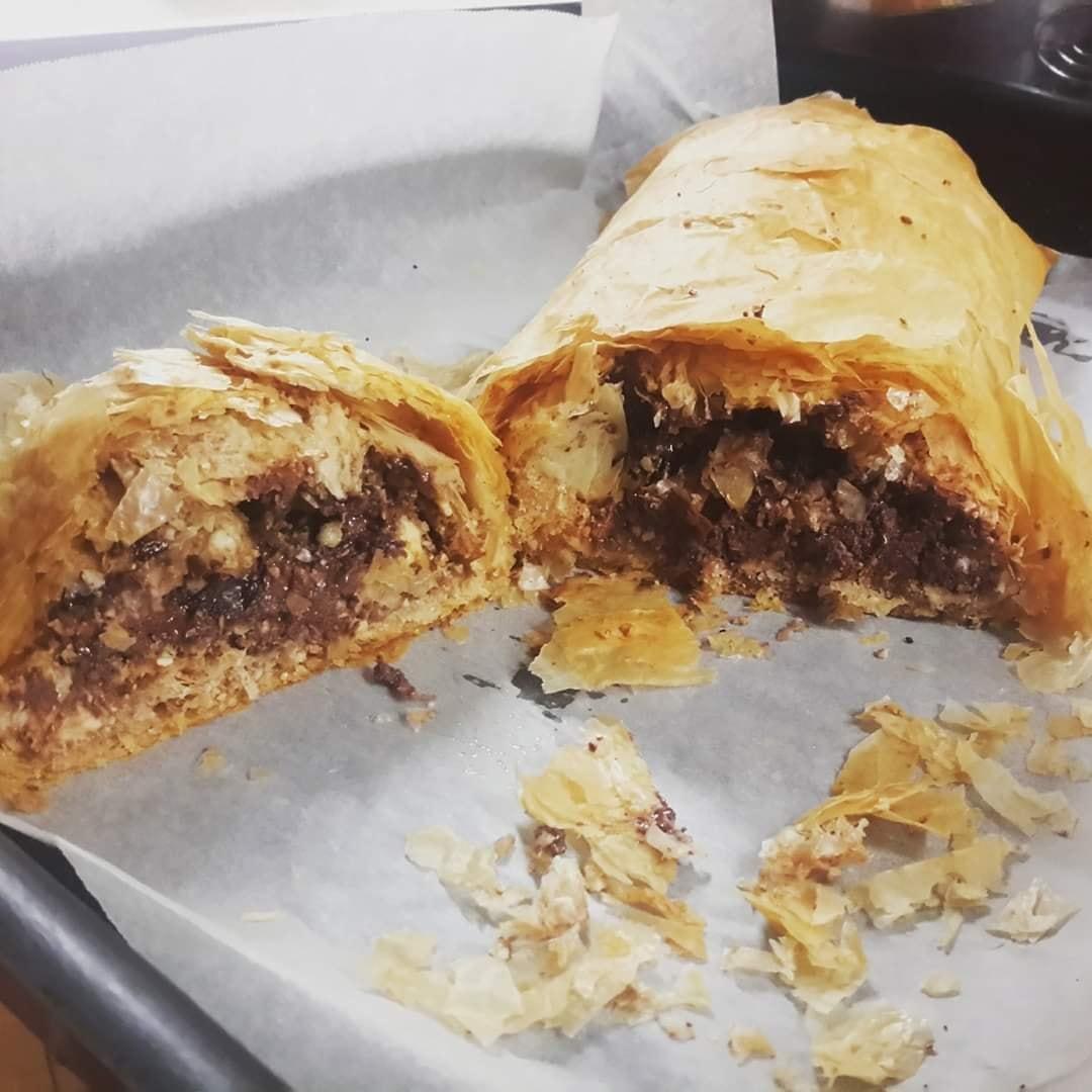 στρούντελ_με_σοκολάτα_και_μπισκότα_