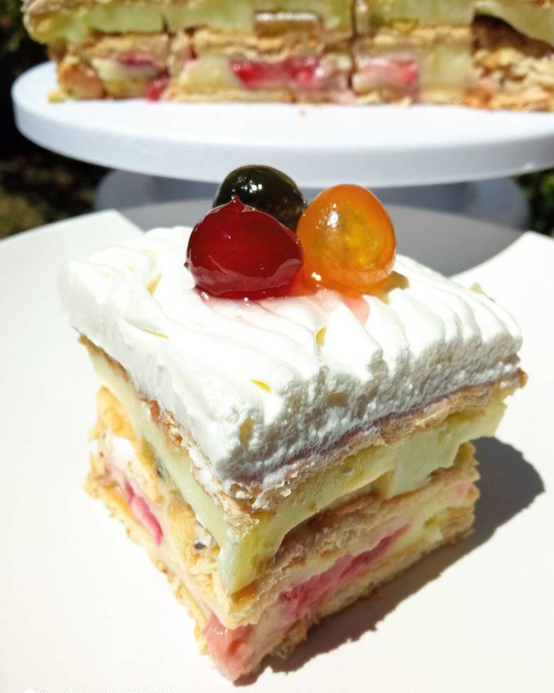 Τούρτα μπισκότων_με_κρέμα_και_φρούτα_ Τούρτα μπισκότων_με_κρέμα_και_φρούτα_