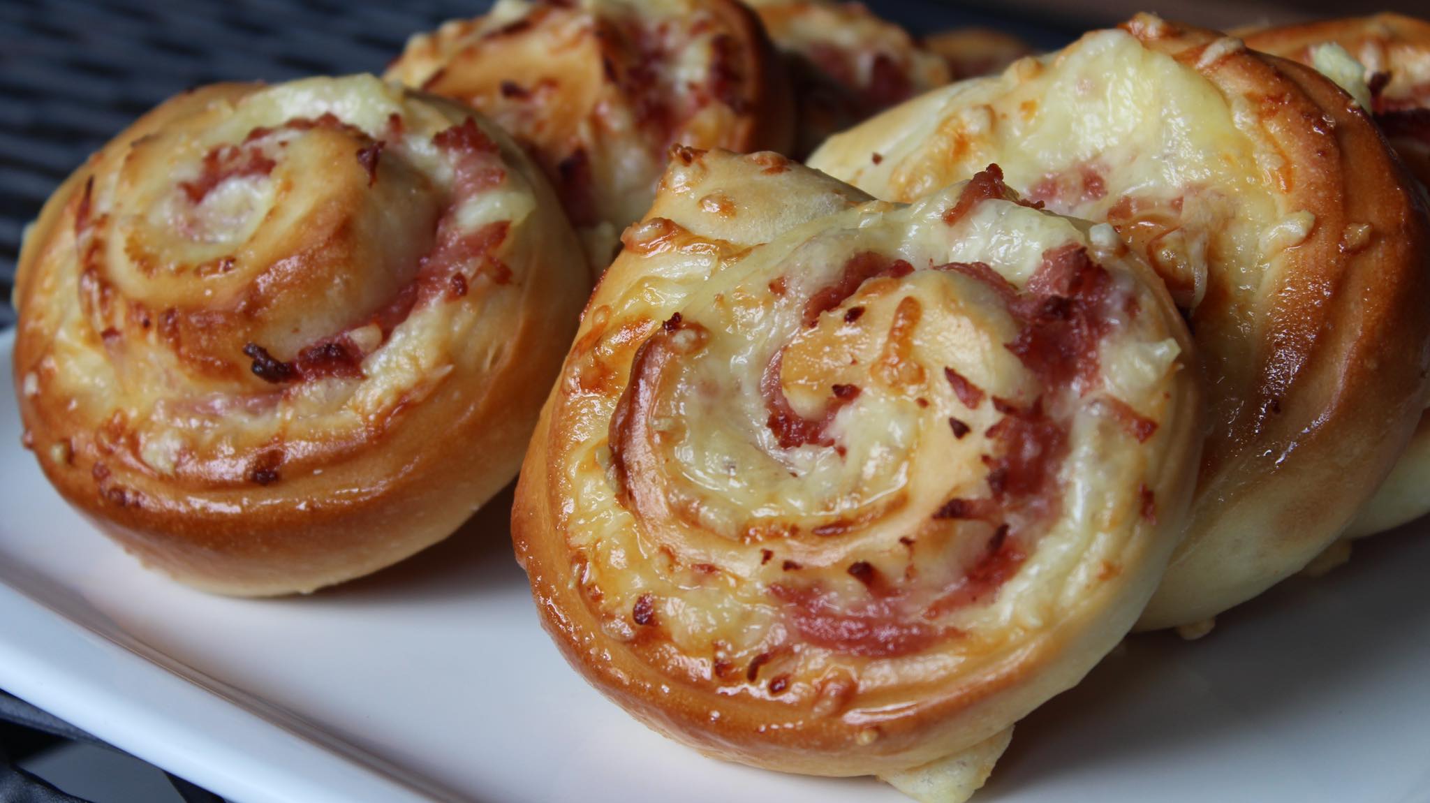 Αφράτα Ρολάκια_Ζαμπόν_Κασέρι_