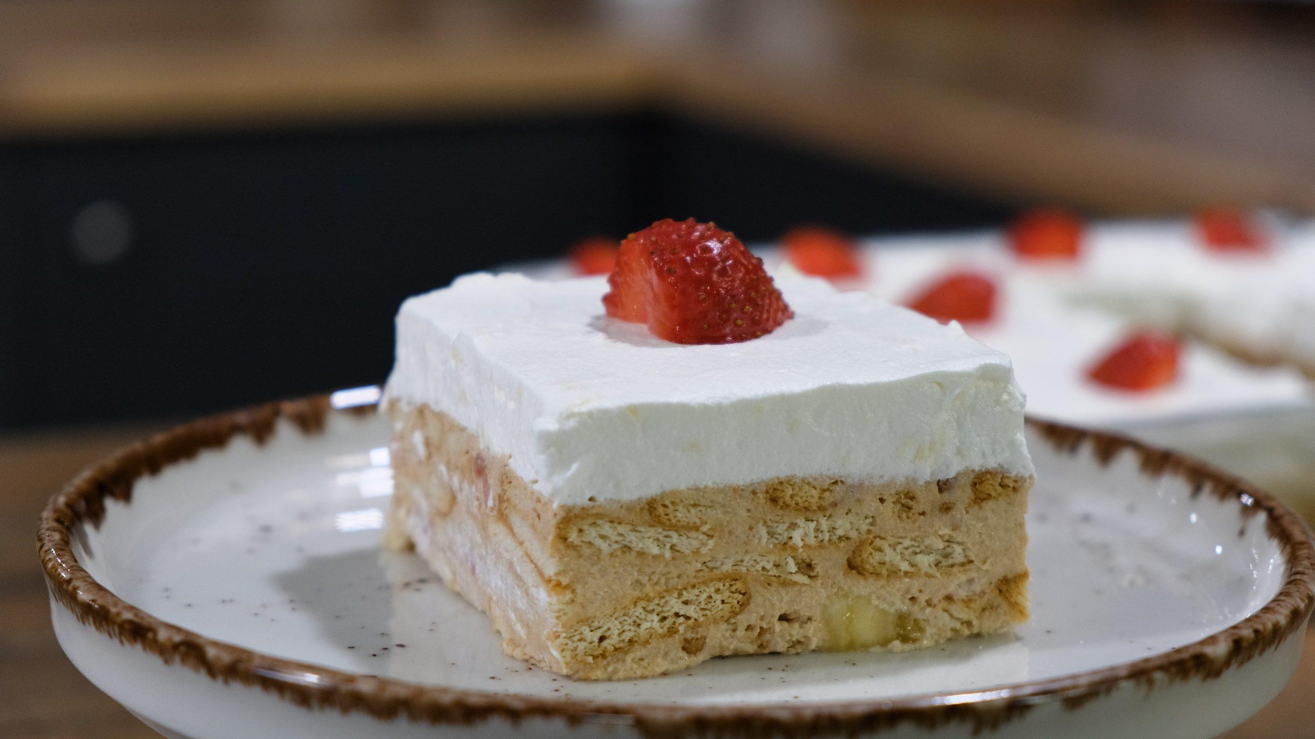 Γιαουρτογλυκό_με Φρέσκα Φρούτα_