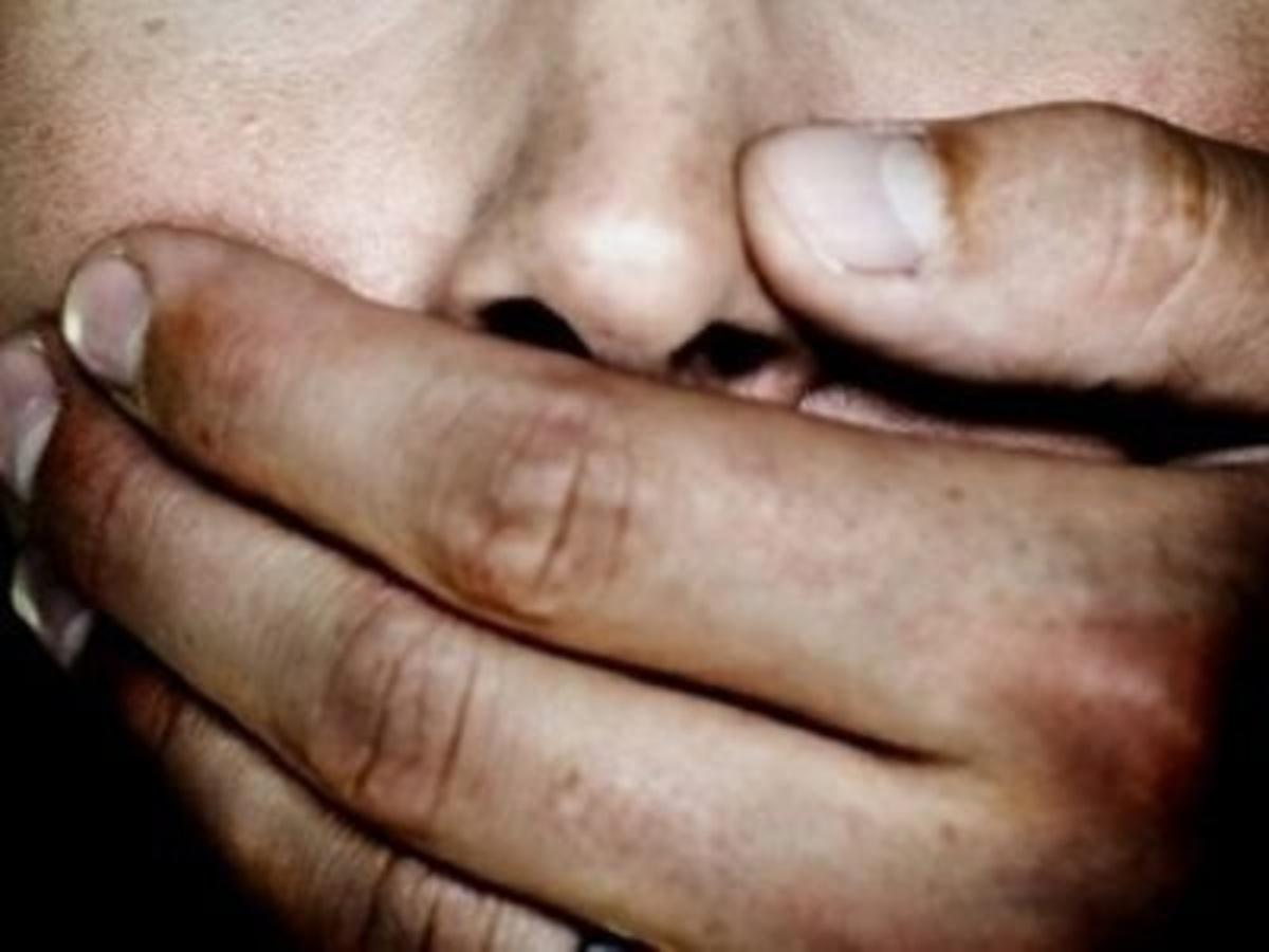 Φρίκη : Θείος βίαζε την ανήλικη ανιψιά του επί 6 χρόνια