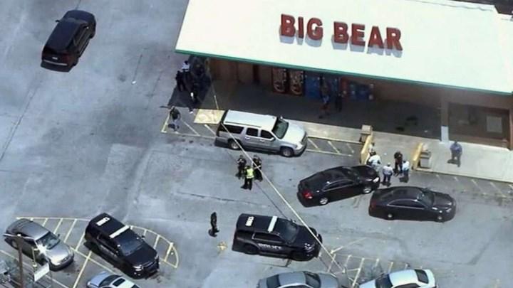 Σοκ: Πελάτης σκότωσε ταμία μετά από καβγά για τη μάσκα