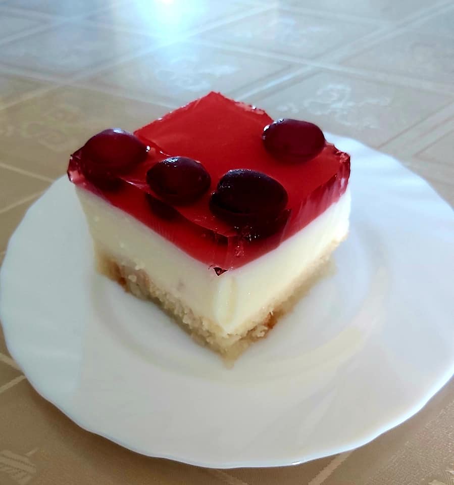 γλυκό ψυγείου_με ζελέ_κεράσι_